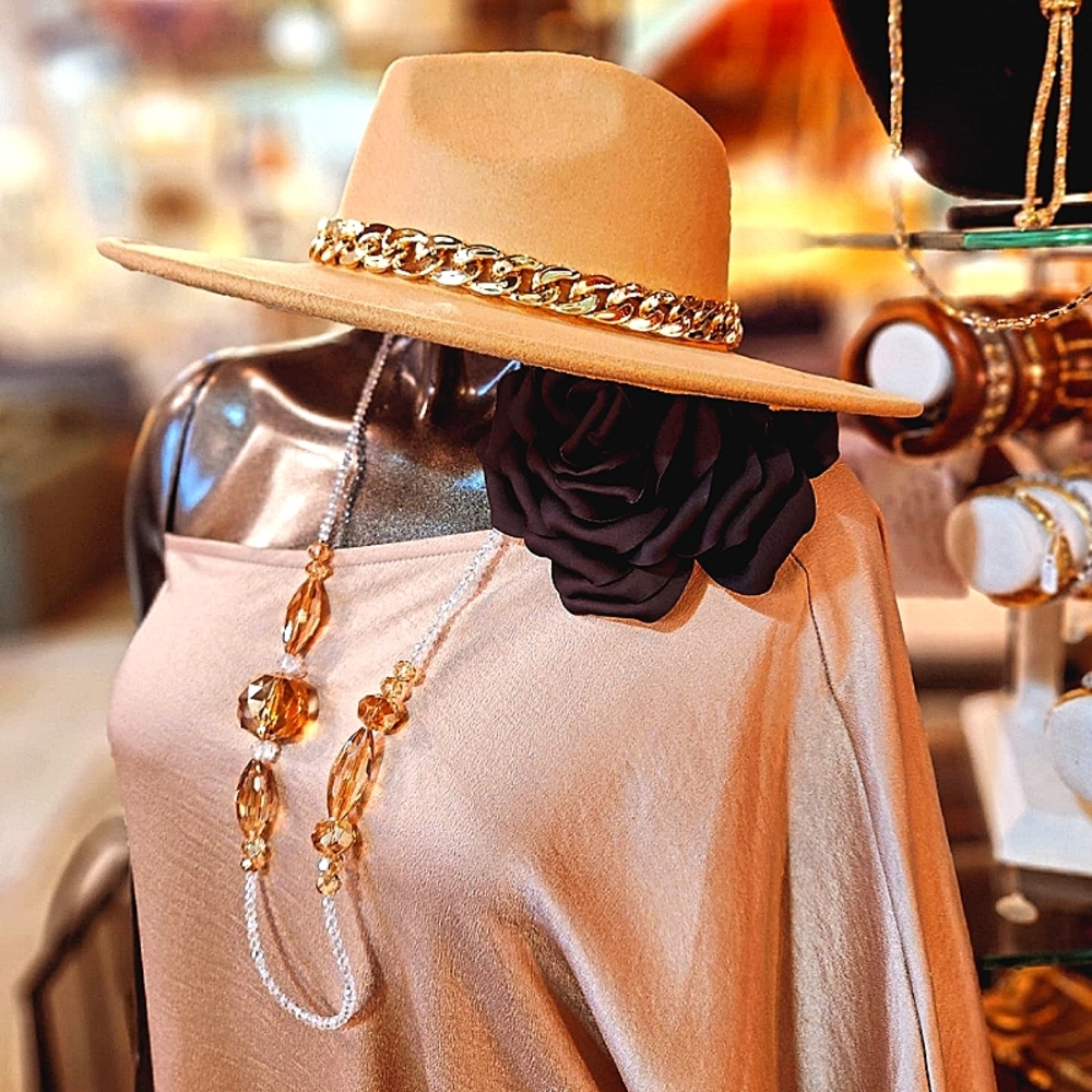 ✨️Handcrafted Crystal Statement Necklace-One Of A Kind✨️
